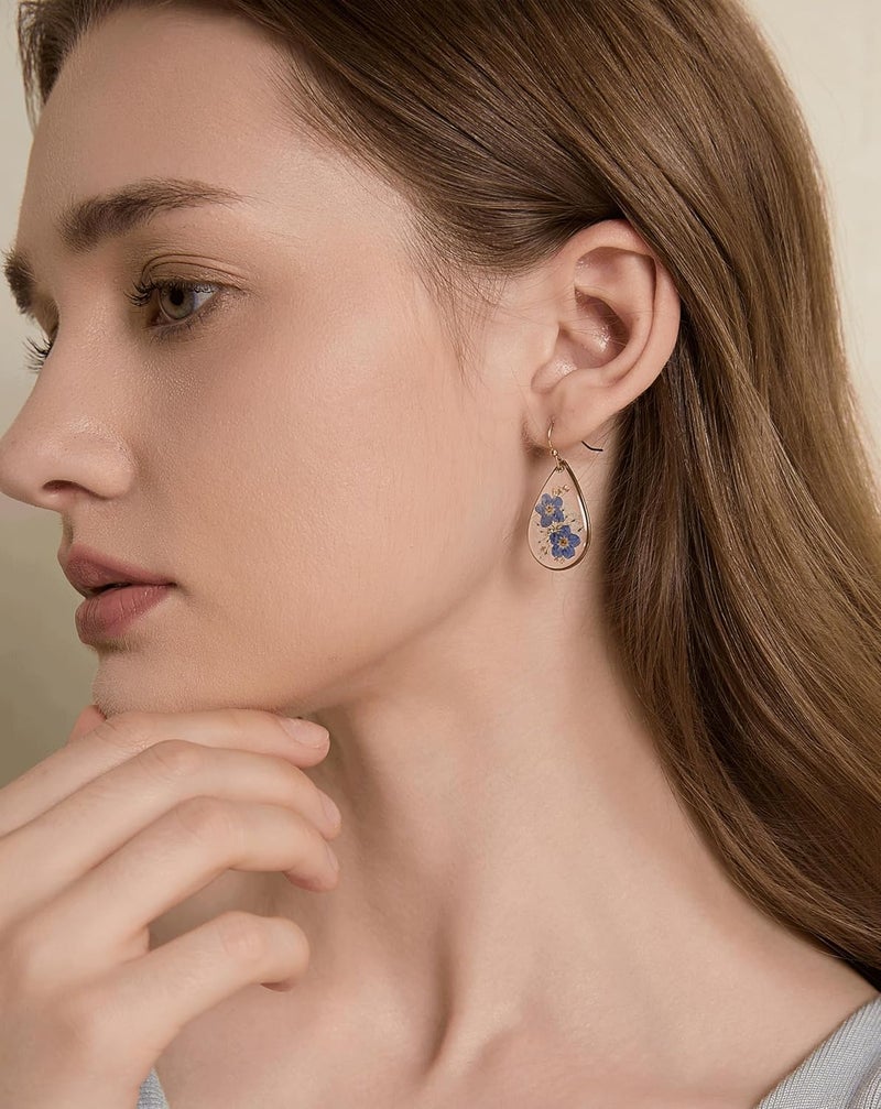 AUNTESIGN Store Forget-Me-Not and Queen Anne's Lace Pressed Wildflower Earrings | Pressed Flower Earrings | Handmade Drop and Dangle Earrings | Gift for Woman - Image 5